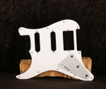 Squier HSS koptató vintage fehér